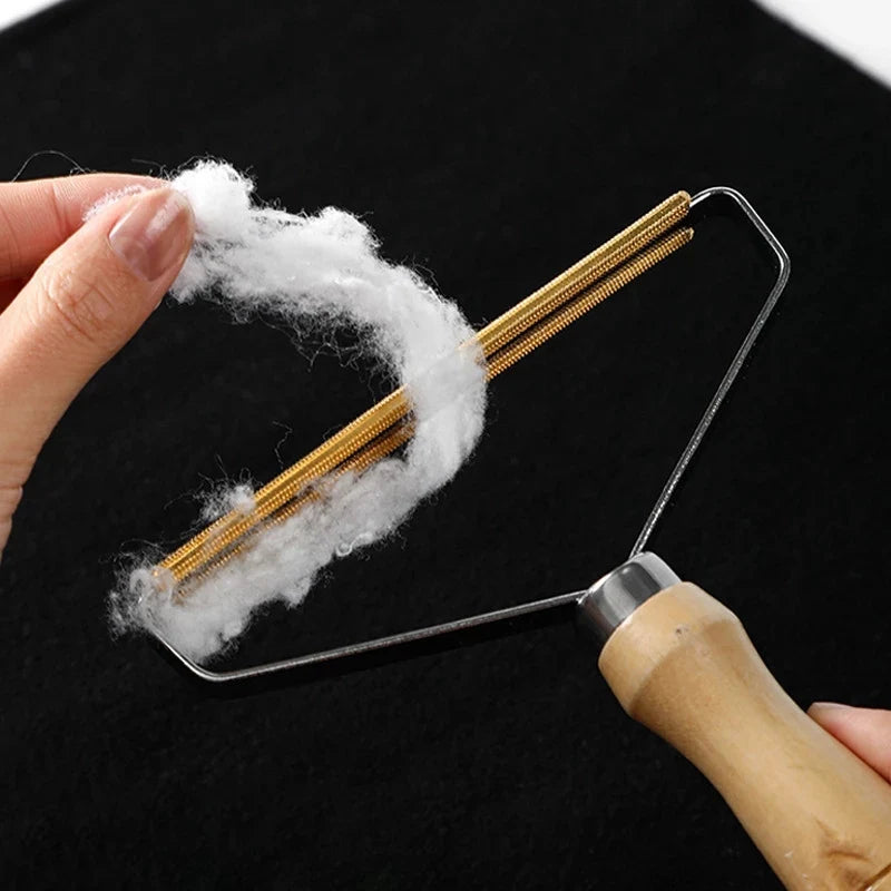 Brosse anti-poils et peluches