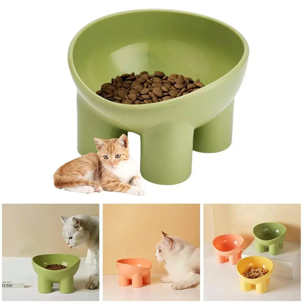 Gamelle surélevée à 45° pour la santé du cou du chat